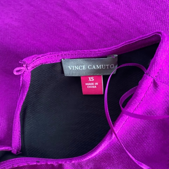 NWT Vince Camuto Sleeveless Textured Satin look Shell Top Size XS - Picture 3 of 12